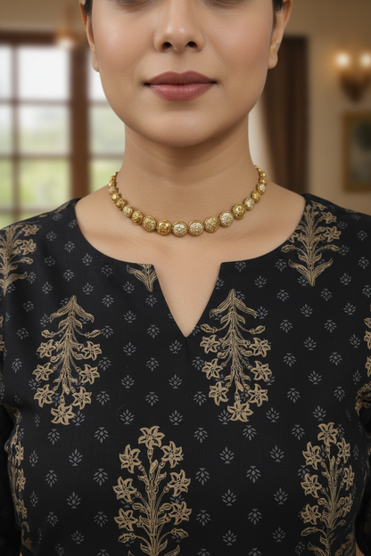 Women Black Gold Print Straight Kurta Set