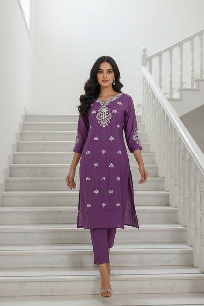 Women's Purple Embroidered Kurta Pant Set with Zari Dupatta